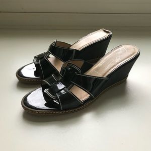 Donald J. Pliner | 8 | Black Wedge Sandals